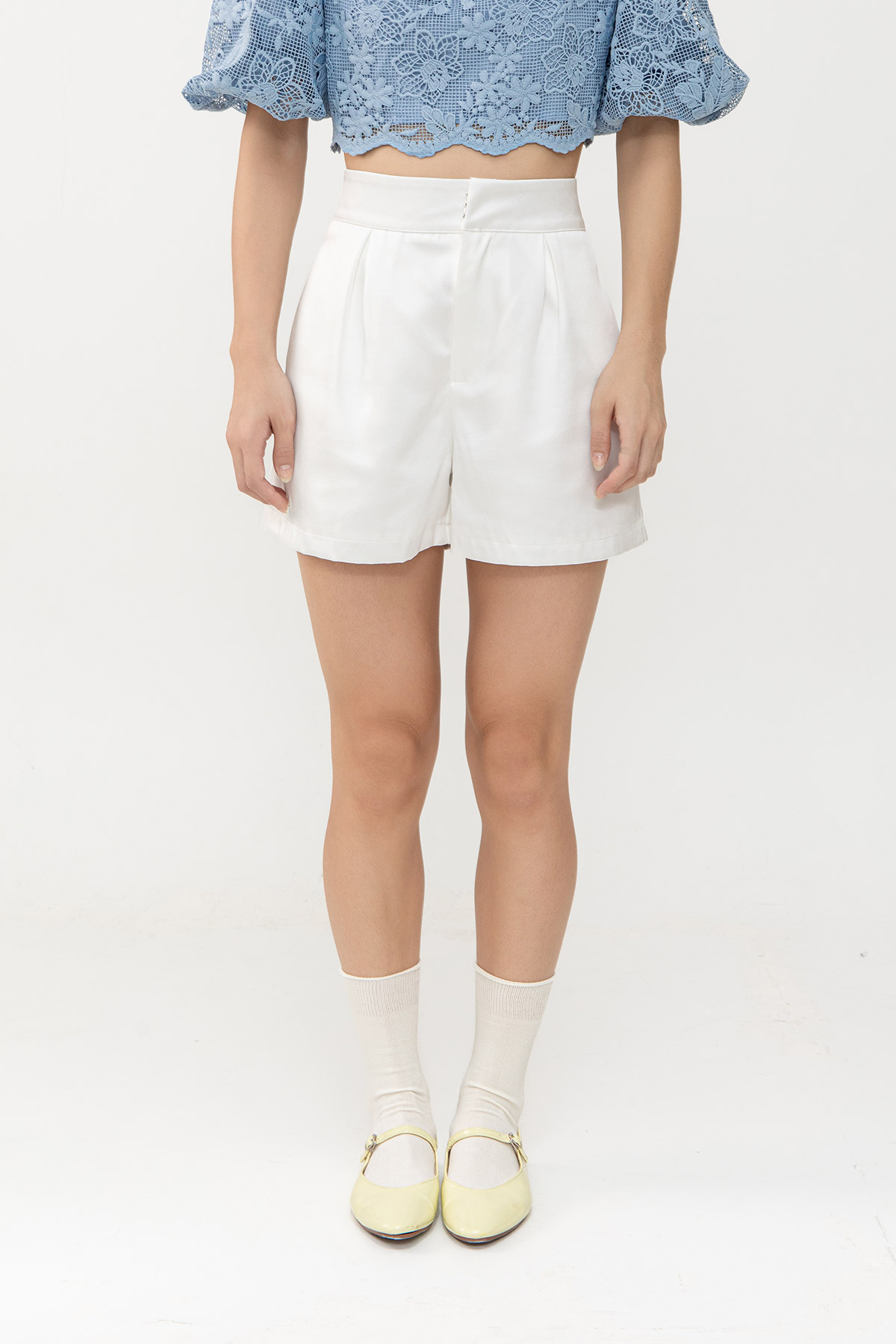 GABRIELLE SHORTS - SOFT SWAN [BY MODPARADE]