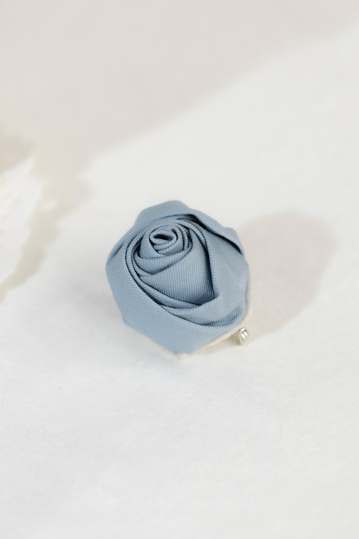 QQ ROSE CORSAGE - LAKESIDE BLUE [MODPARADE X Q2HAN]