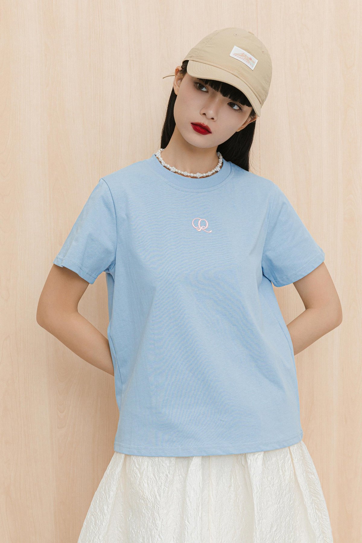 Q2HAN POSTDINE TEE - POWDER BLUE [MODPARADE X Q2HAN]