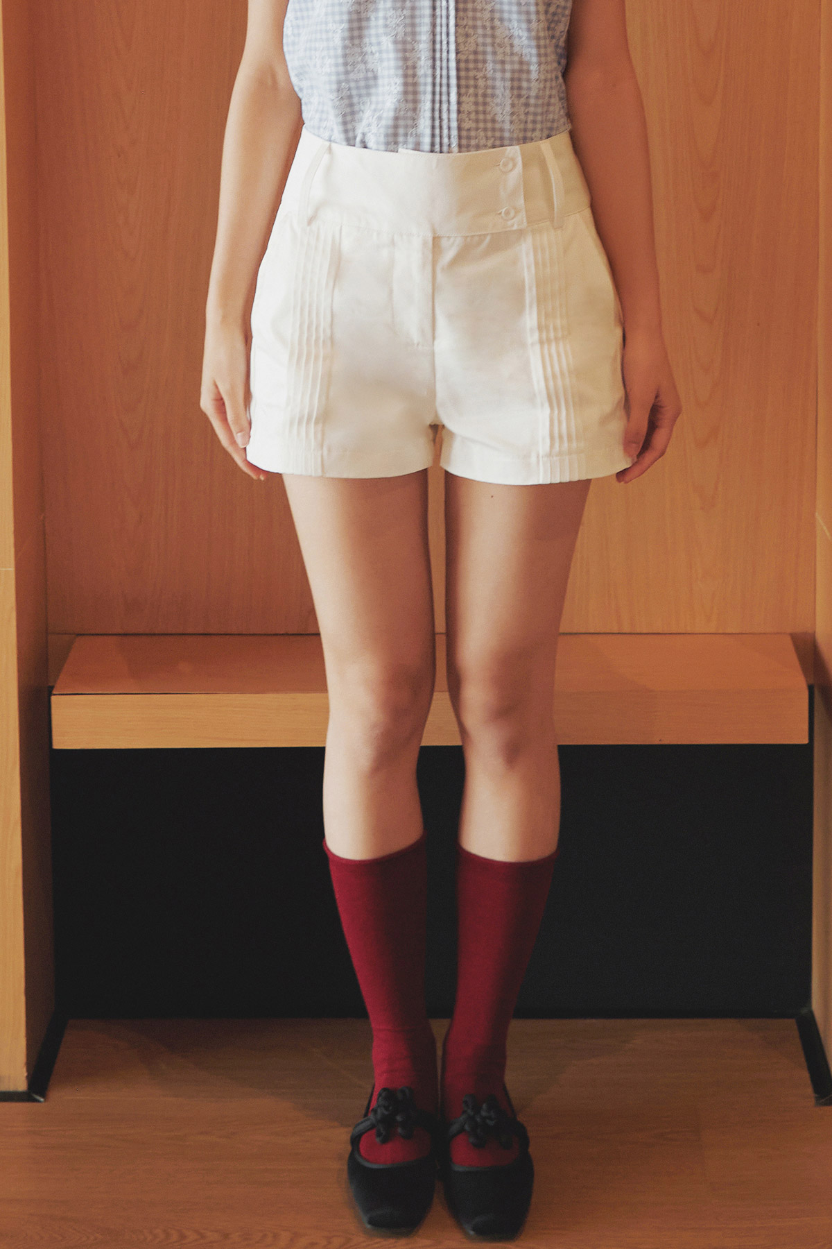 HANNAH SHORTS - IVORY [BY MODPARADE]