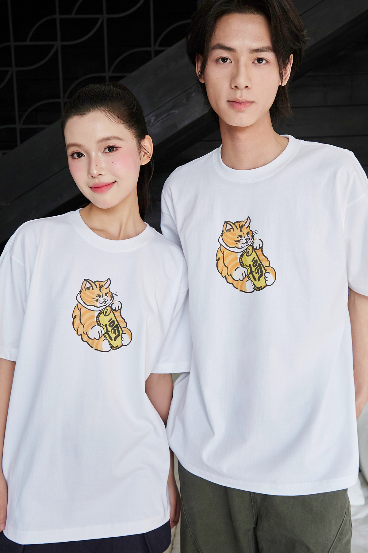 CNY 2026 TEE - 福到 FORTUNE CAT [BY MODPARADE]