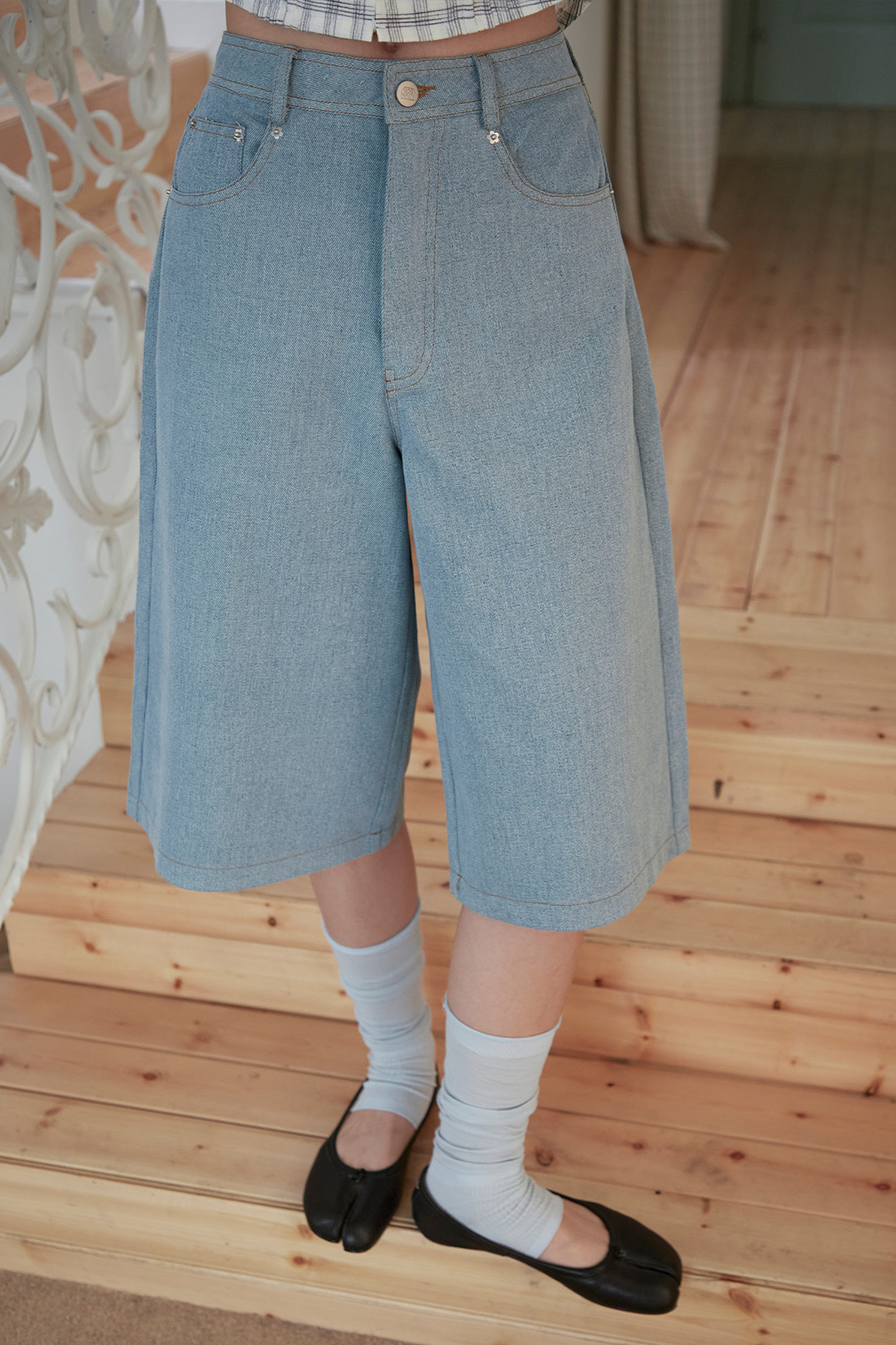 EBBE JORTS - LIGHT WASH