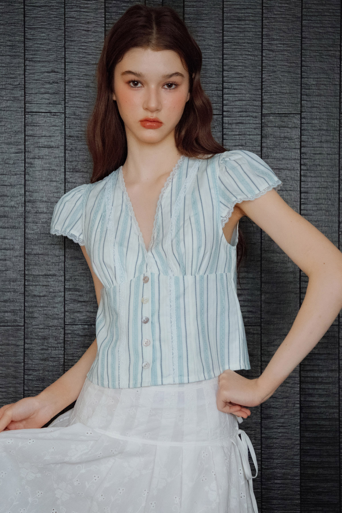 AIMEE TOP - BLUEBERRY MILK