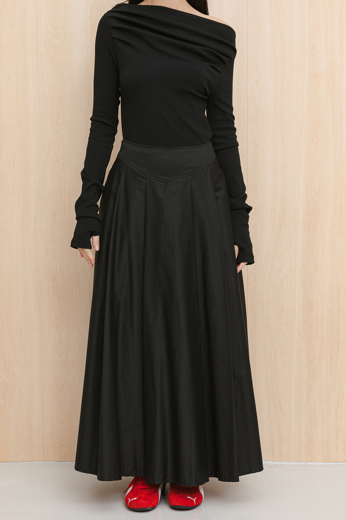 *BACKORDER* LISETTE SKIRT - NOIR [MODPARADE X Q2HAN]