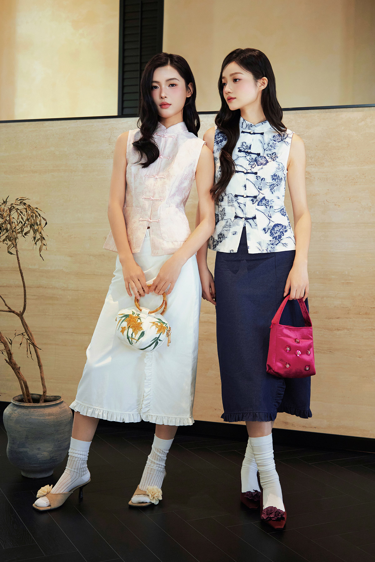 XUN CHEONGSAM TOP - BLUSH GARDEN [BY MODPARADE]